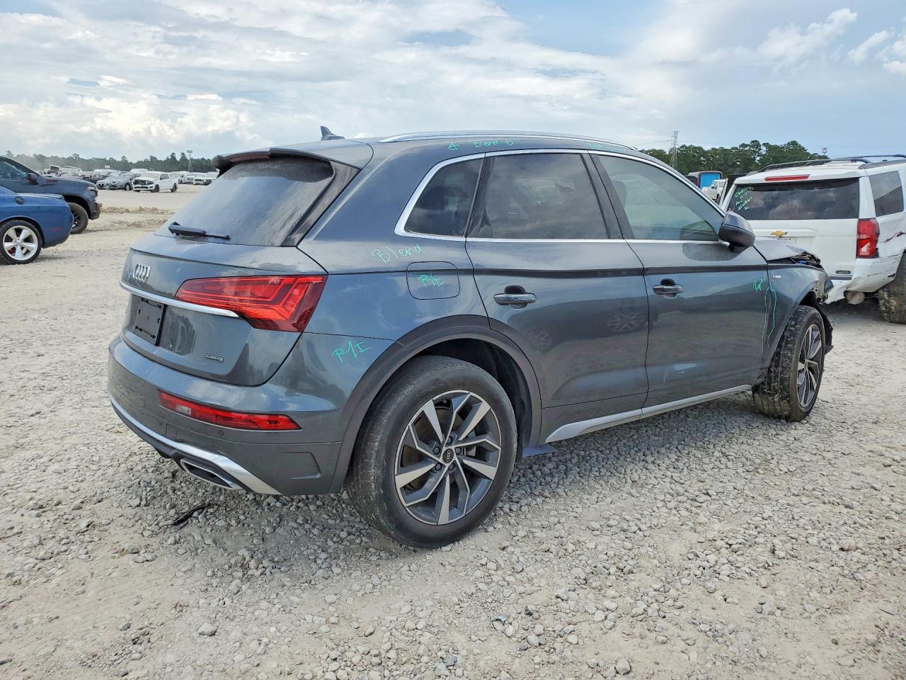 2022 AUDI Q5 S Line quattro Premium