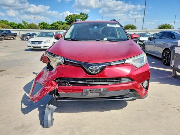 2018 TOYOTA RAV4 Adventure/XLE