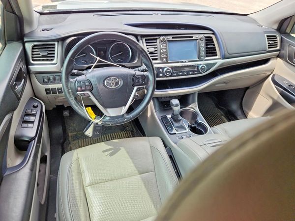 2017 TOYOTA HIGHLANDER