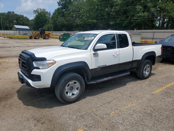2022 TOYOTA TACOMA SR5