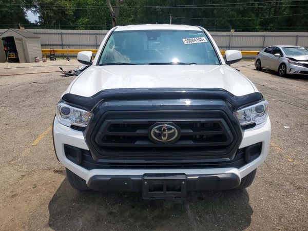 2022 TOYOTA TACOMA SR5