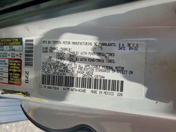 2022 TOYOTA TACOMA SR5