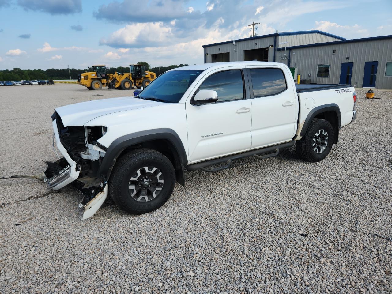 2016 TOYOTA TACOMA