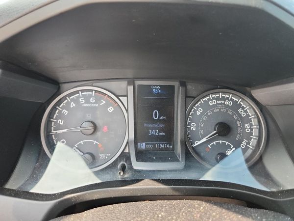 2016 TOYOTA TACOMA