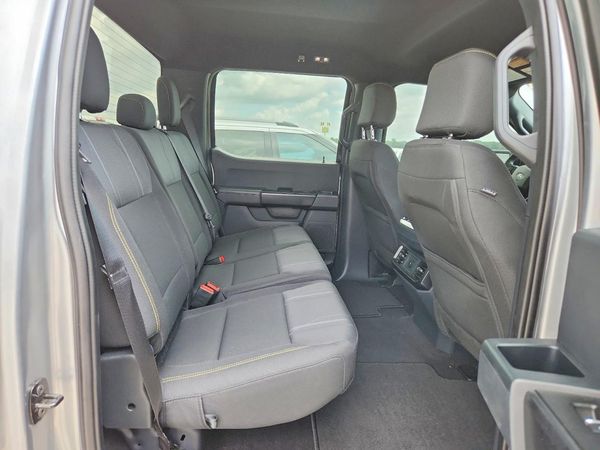 2025 FORD F150 STX