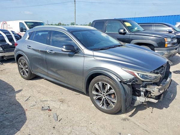 2018 INFINITI QX30