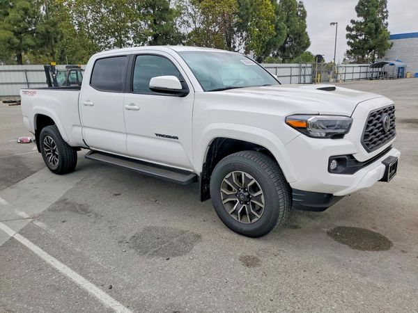 2023 TOYOTA TACOMA SR5