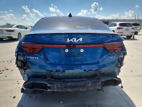 2022 KIA FORTE