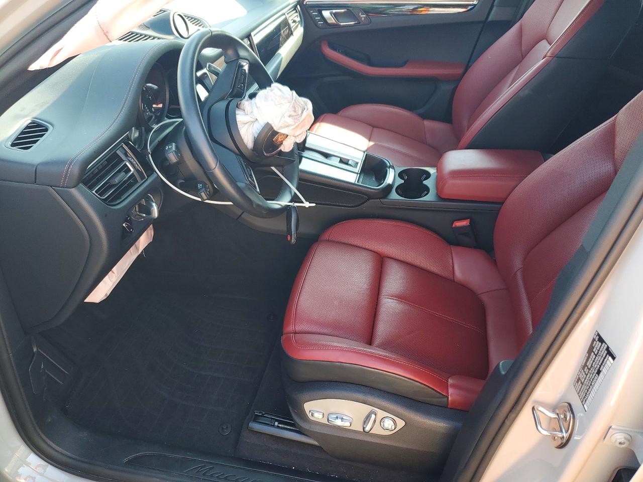 2025 PORSCHE MACAN Macan, Macan T