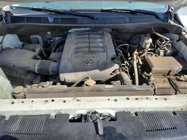 2017 TOYOTA TUNDRA SR/SR5