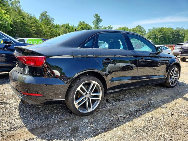 2017 AUDI A3 quattro Premium
