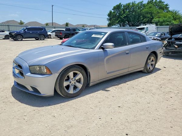 2013 DODGE CHARGER SE RWD