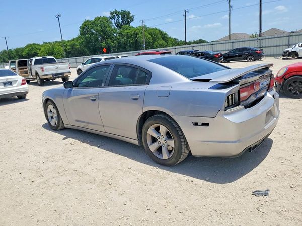 2013 DODGE CHARGER SE RWD