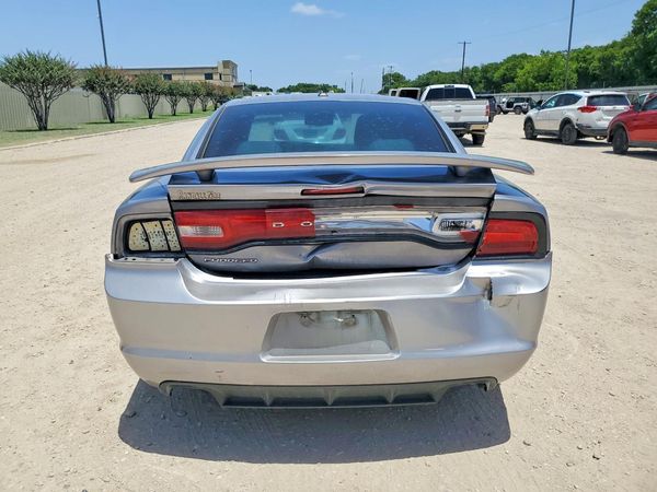 2013 DODGE CHARGER SE RWD