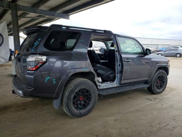 2022 TOYOTA 4RUNNER TRD Offroad Prem
