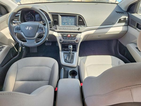 2017 HYUNDAI ELANTRA