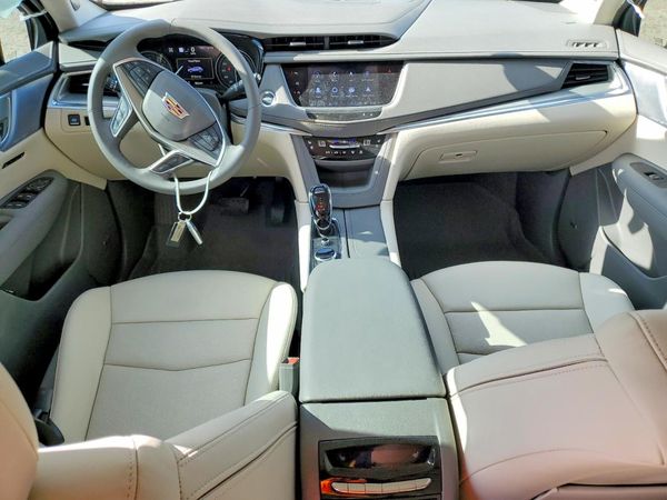 2026 CADILLAC XT5