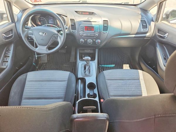 2016 KIA FORTE GL (Middle-Low Grade)