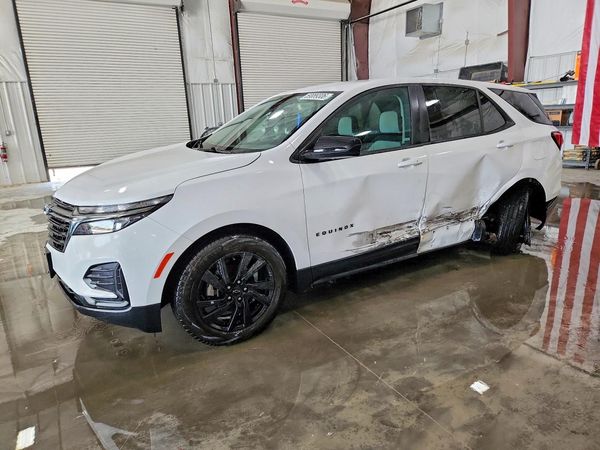 2023 CHEVROLET EQUINOX LS — Front 3/4