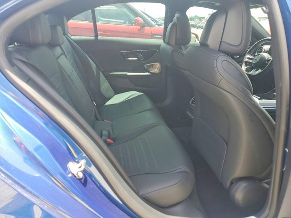 2024 MERCEDES-BENZ C C300