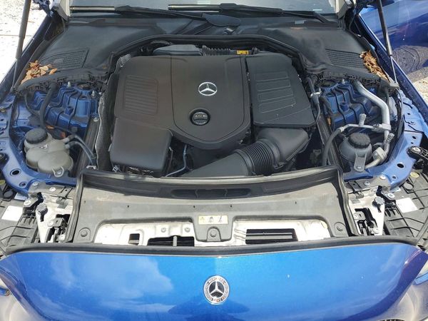 2024 MERCEDES-BENZ C C300