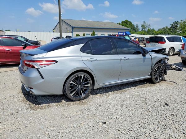2020 TOYOTA CAMRY XSE