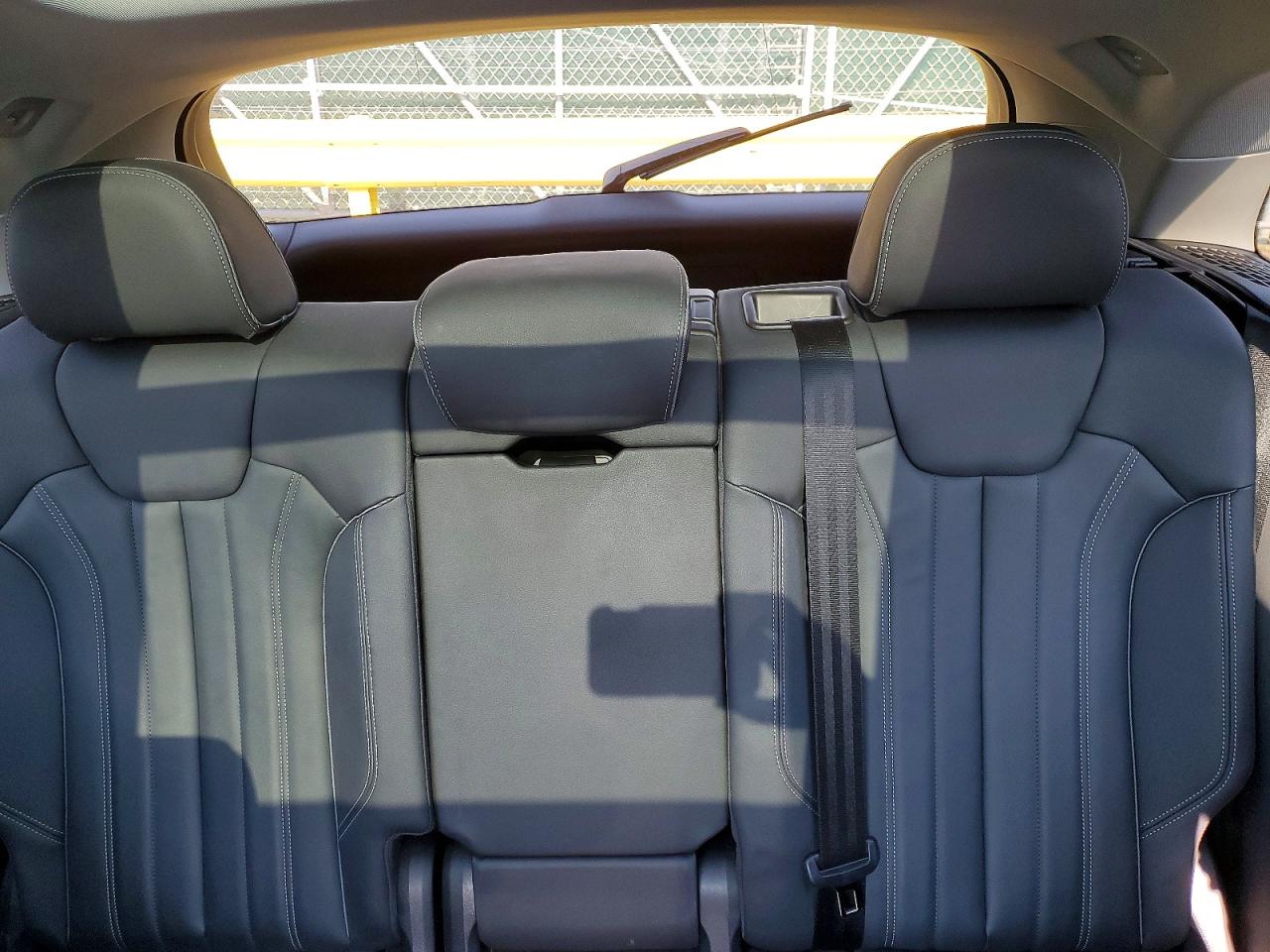 2022 AUDI Q5 E