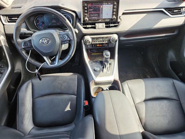 2020 TOYOTA RAV4 Limited HV