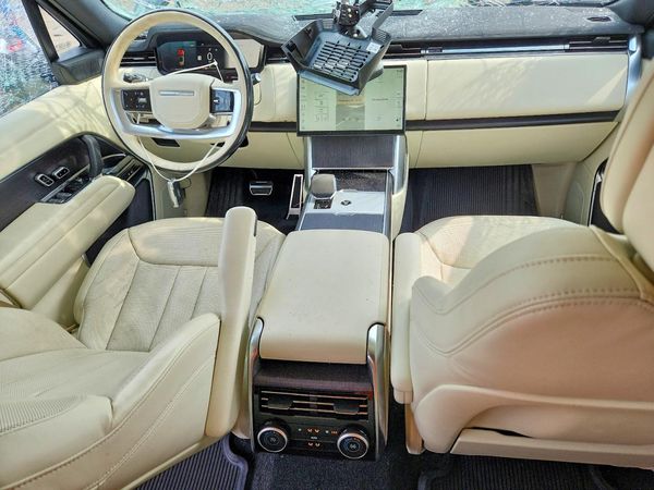 2024 LAND ROVER RANGE ROVER SE