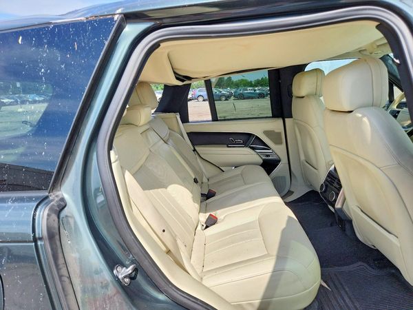 2024 LAND ROVER RANGE ROVER SE