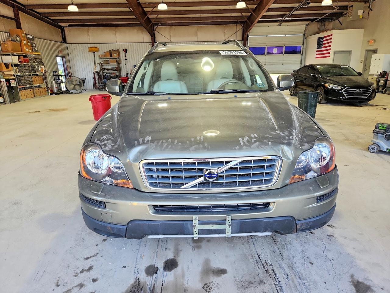 2009 VOLVO XC90