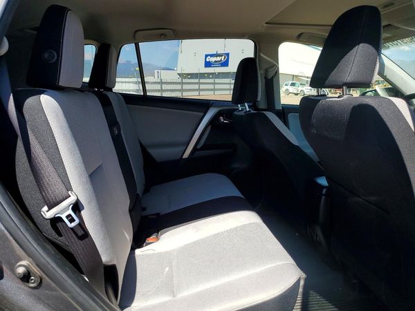 2016 TOYOTA RAV4 HV XLE (M Grade)