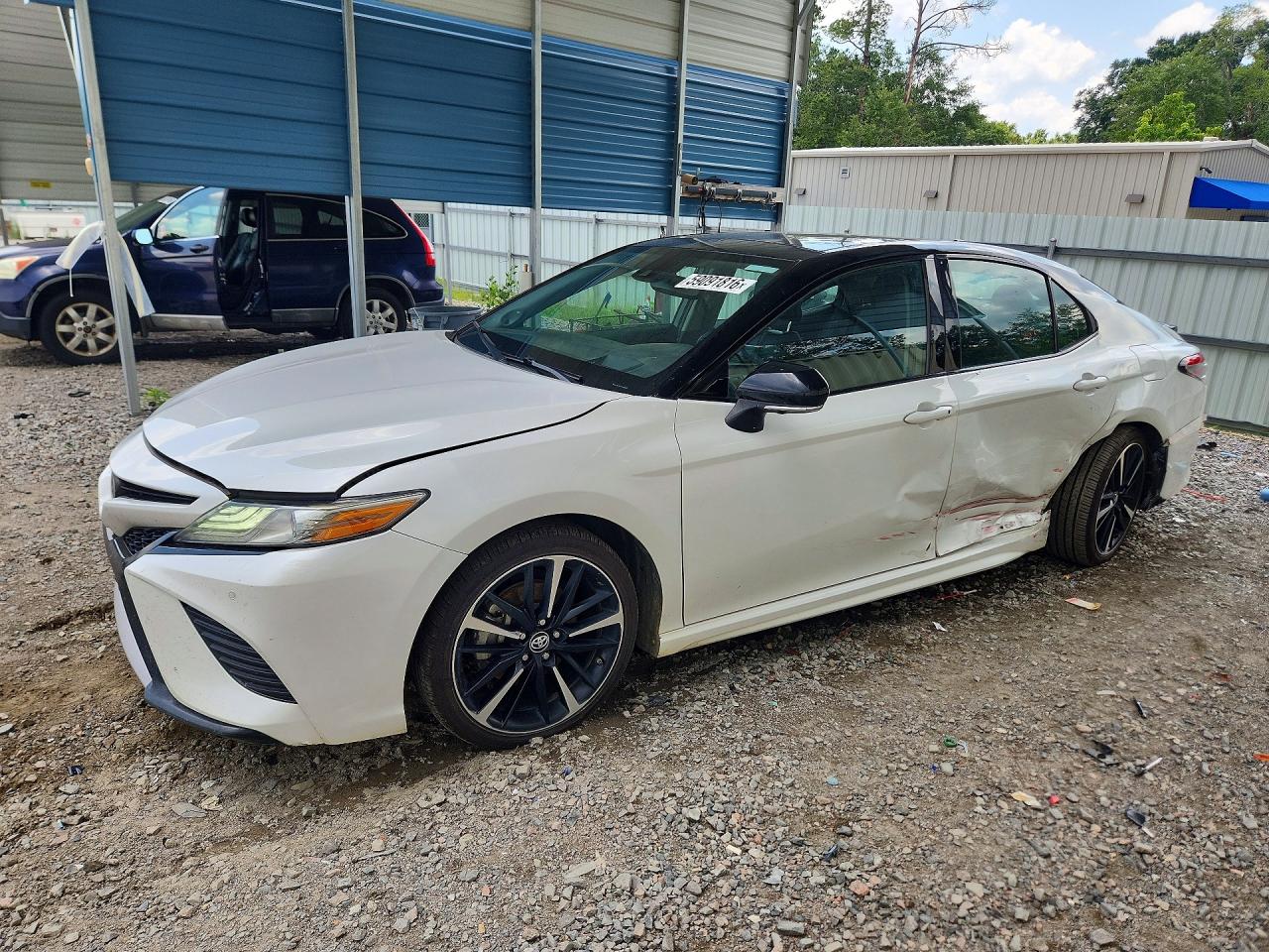 2018 TOYOTA CAMRY