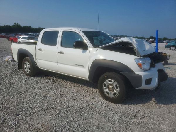 2015 TOYOTA TACOMA Delux Grade