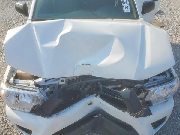 2015 TOYOTA TACOMA Delux Grade