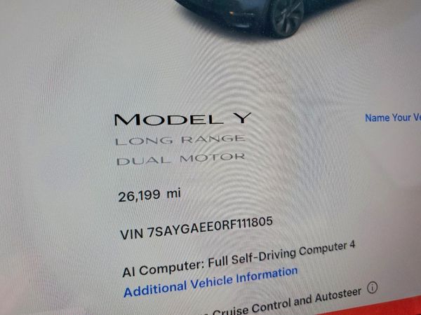 2024 TESLA MODEL Y