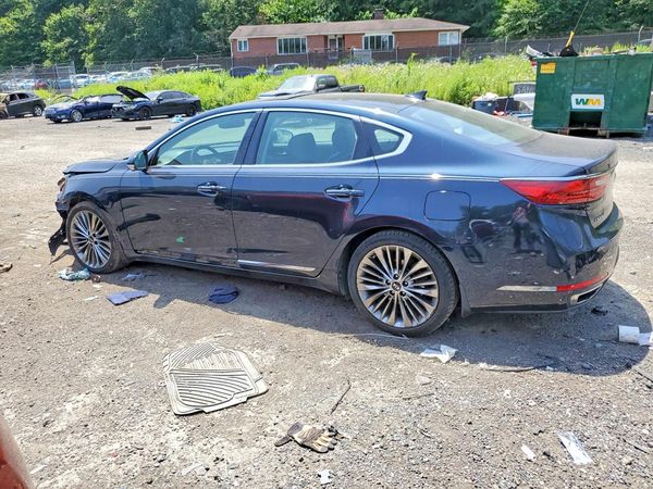 2017 KIA CADENZA