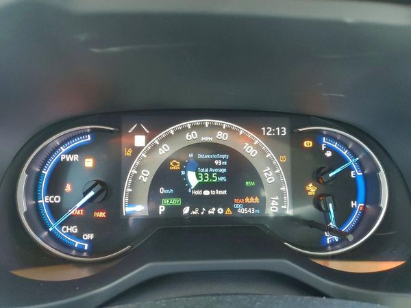 2025 TOYOTA RAV4 LE