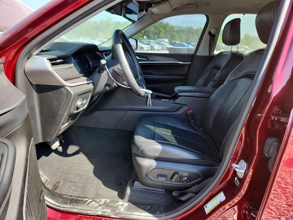 2022 JEEP GRAND CHEROKEE Limited
