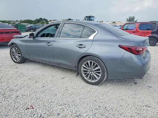 2021 INFINITI Q50 LUXE