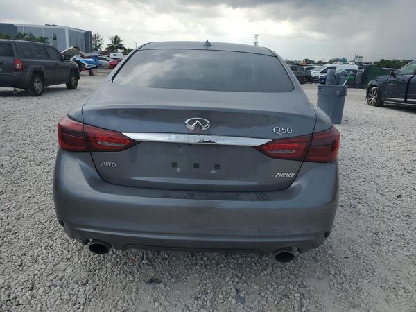 2021 INFINITI Q50 LUXE
