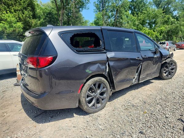 2020 CHRYSLER PACIFICA