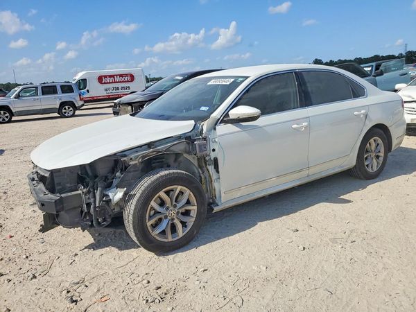 2017 VOLKSWAGEN PASSAT