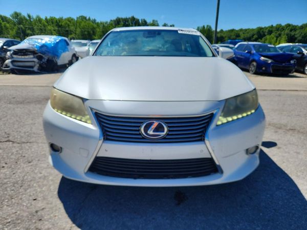 2013 LEXUS ES 300h