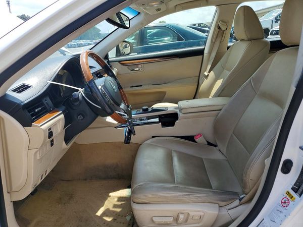 2013 LEXUS ES 300h