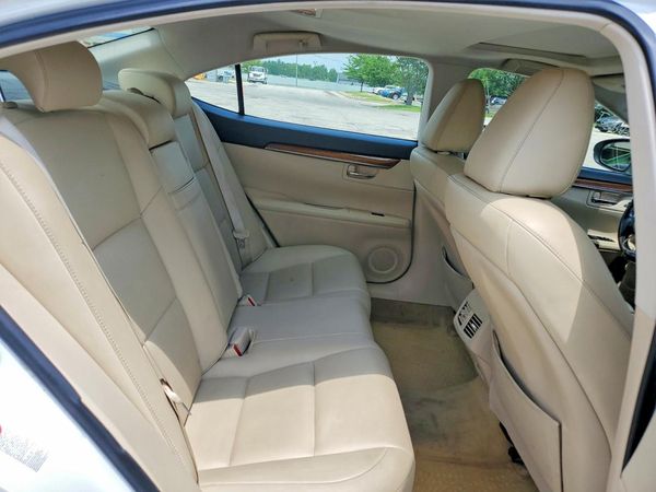 2013 LEXUS ES 300h