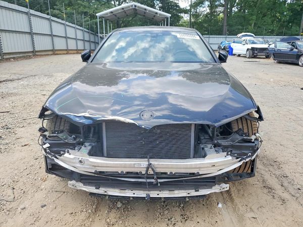 2018 BMW 530