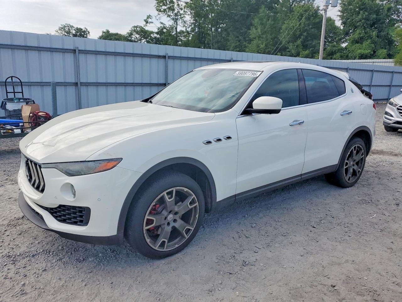 2017 MASERATI LEVANTE