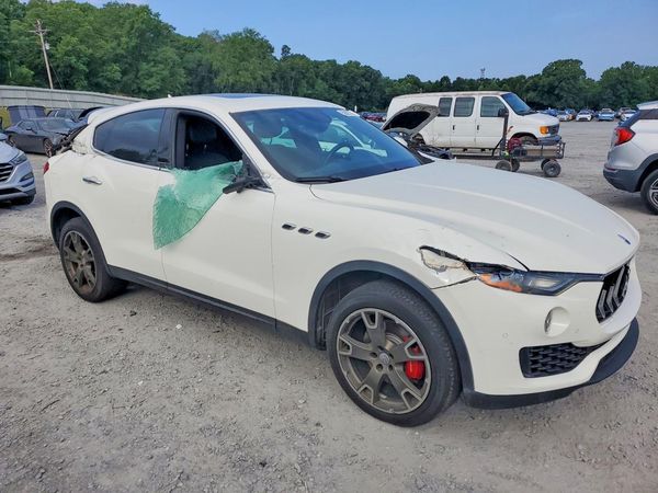 2017 MASERATI LEVANTE
