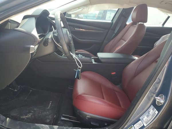 2025 MAZDA 3 Preferred Package